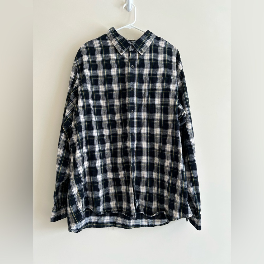 Men’s LLBean Traditional Fit Flannel - color Plaid - Size XL  - Great condition